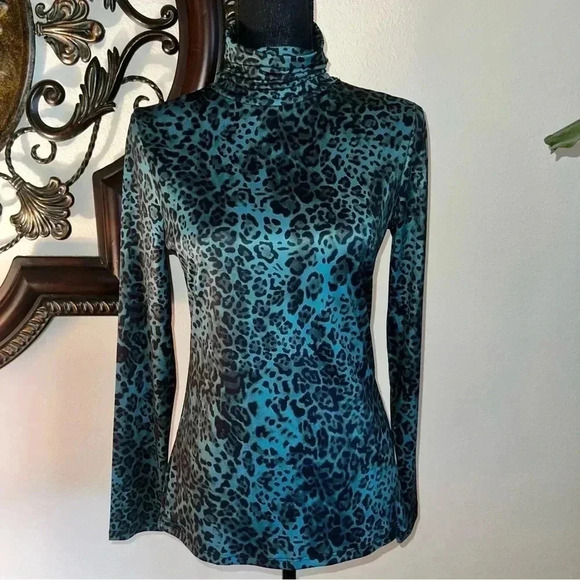 Boston Proper Women’s Green Back Leopard Turtleneck Knit Long Sleeve Top Small - Picture 3 of 16